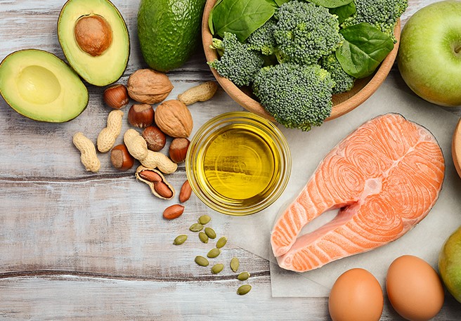 Avocado und Lachs Gesunde Ernährung